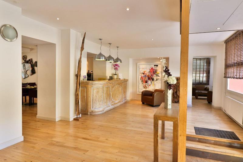 Hotel Provencal บ็องโดล ภายนอก รูปภาพ