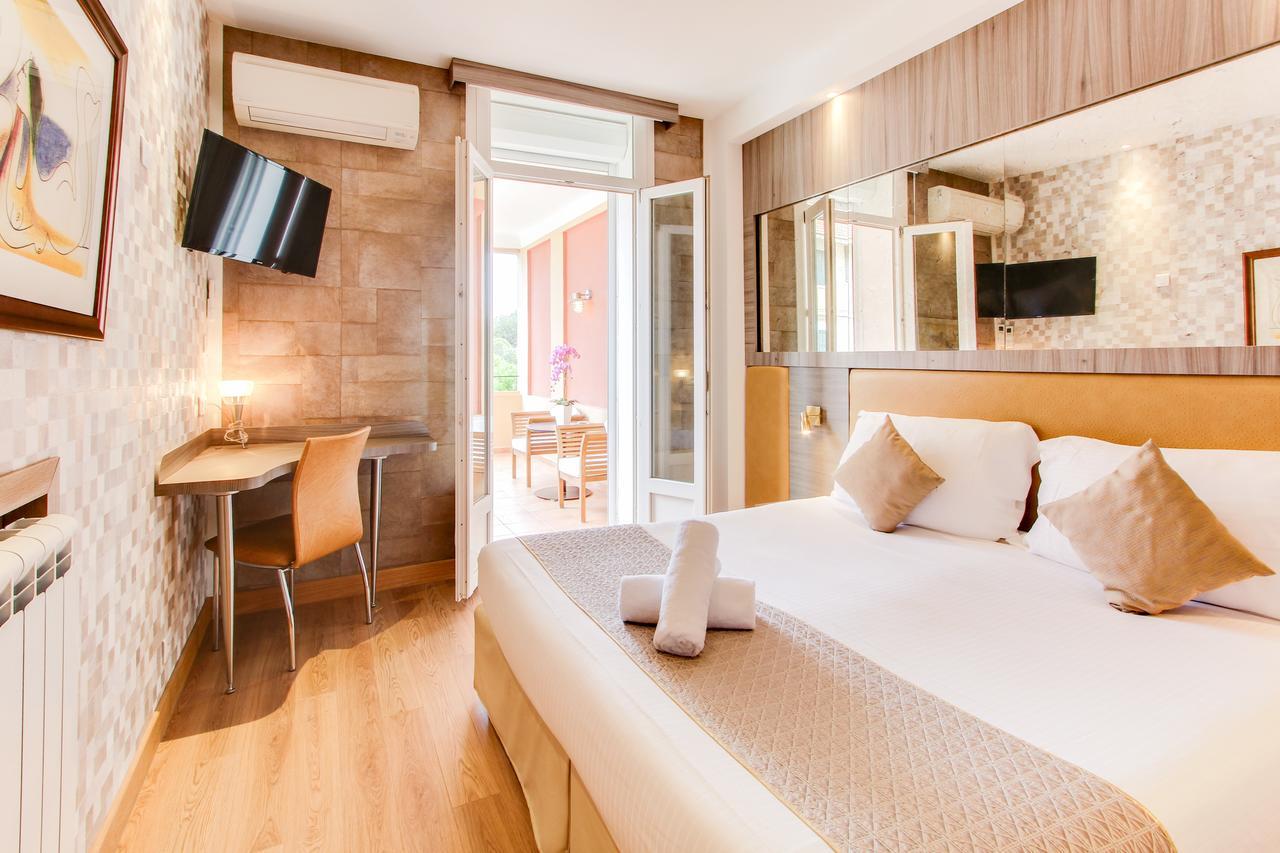 Hotel Provencal บ็องโดล ภายนอก รูปภาพ